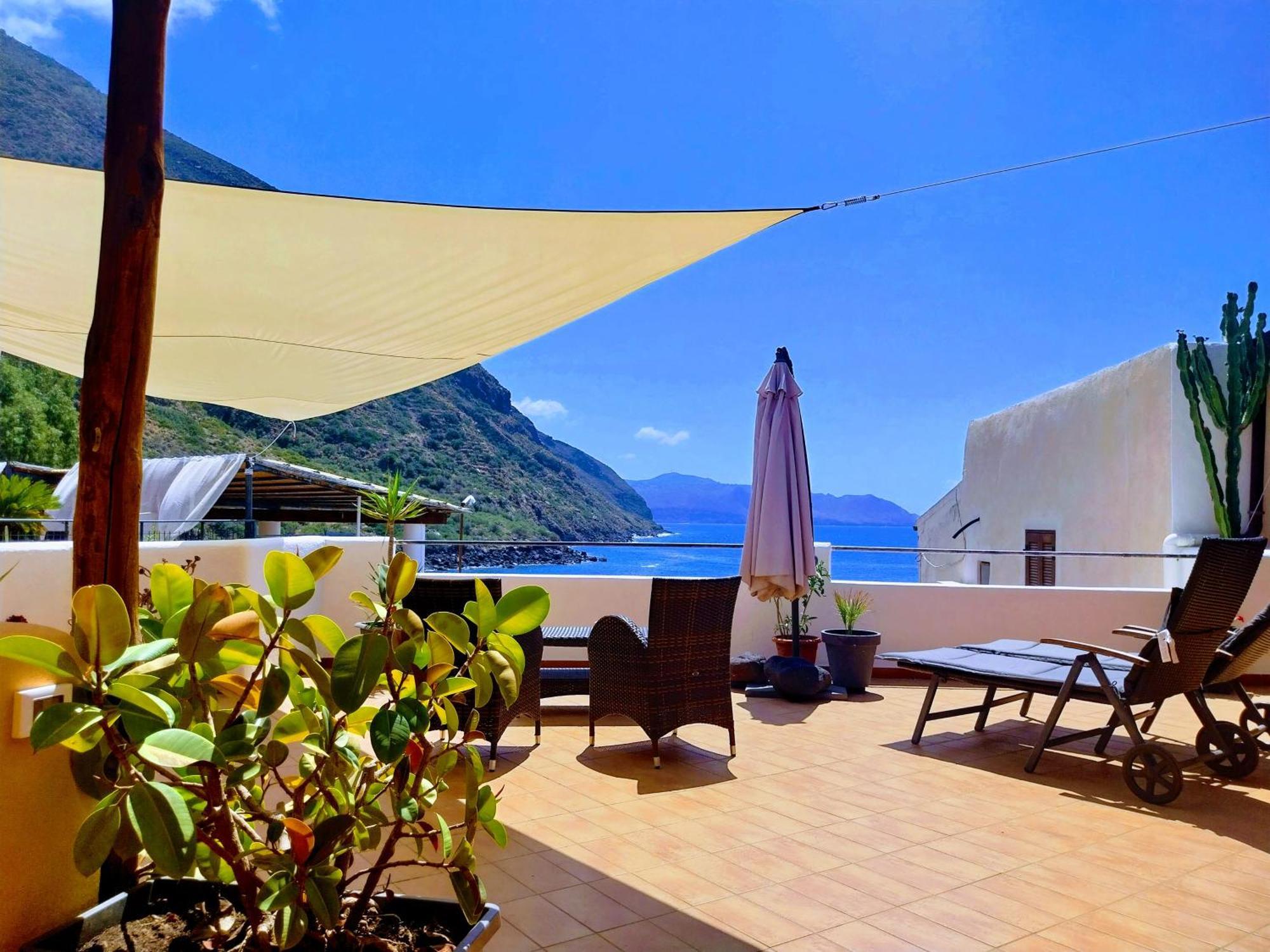Albergo Seaside Leni Buitenkant foto