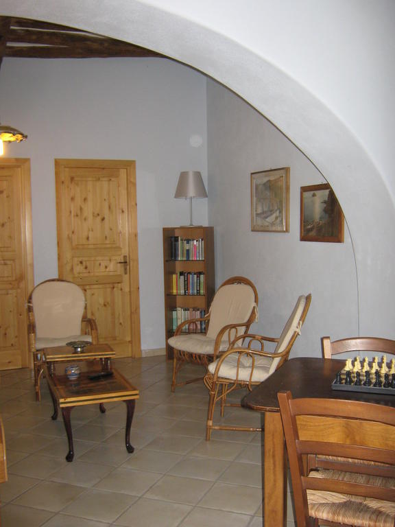 Albergo Seaside Leni Buitenkant foto