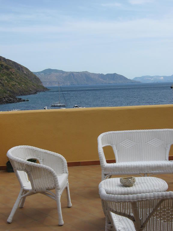 Albergo Seaside Leni Buitenkant foto