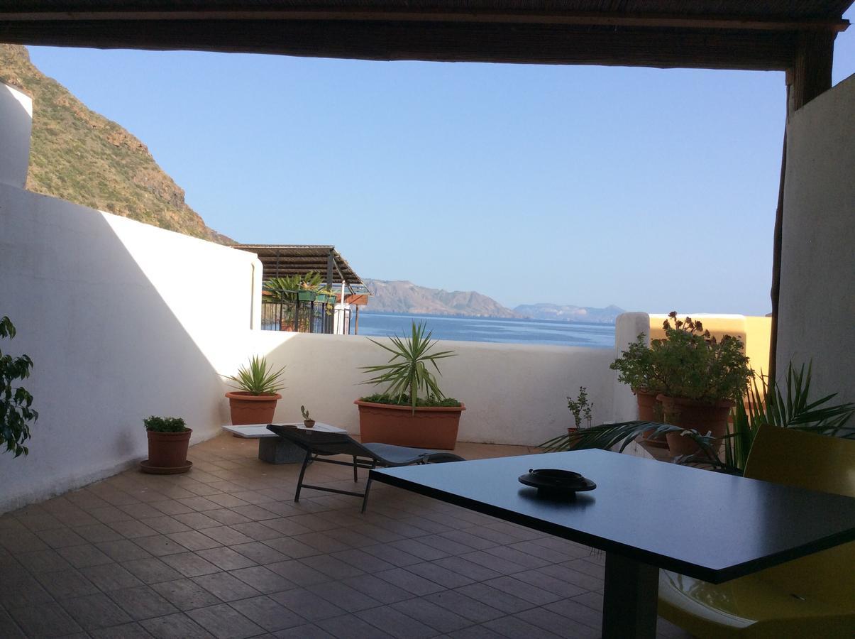 Albergo Seaside Leni Buitenkant foto